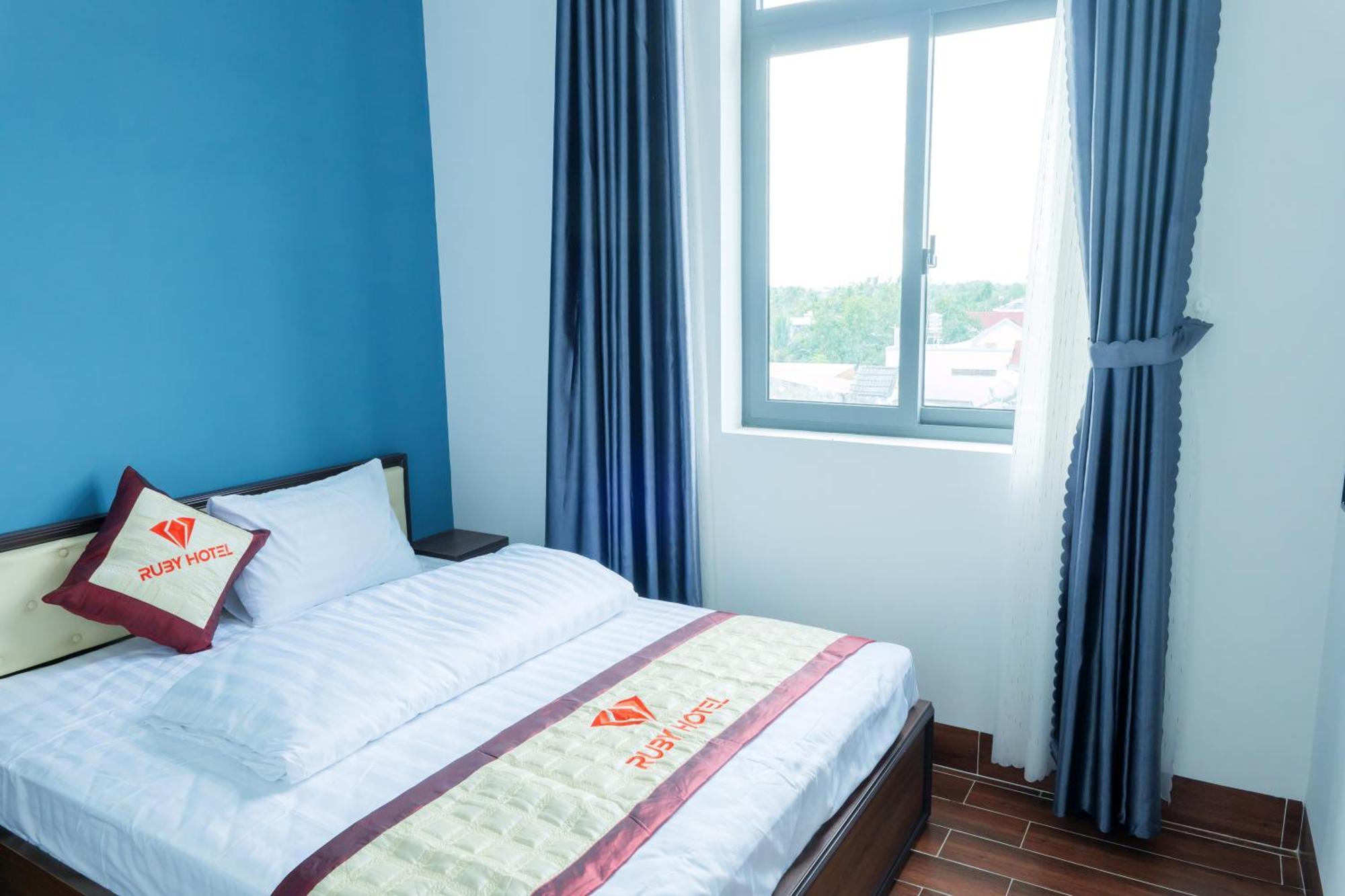 Ruby Hotel Vĩnh Long Kültér fotó